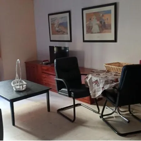 Economic Private Room In Center Of Granada-3