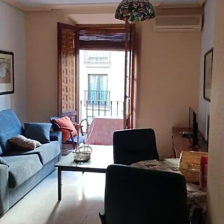 Economic Private Room In Center Of Granada-2